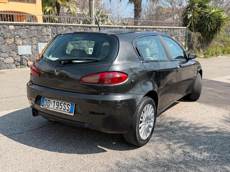 Usata Alfa Romeo 147 2006 Nero Utilitaria