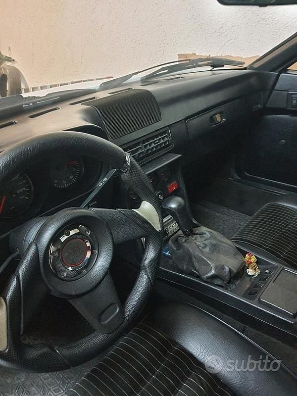 Usata Porsche 924 125 CV (91 kW) 1980 Bianco Coupé