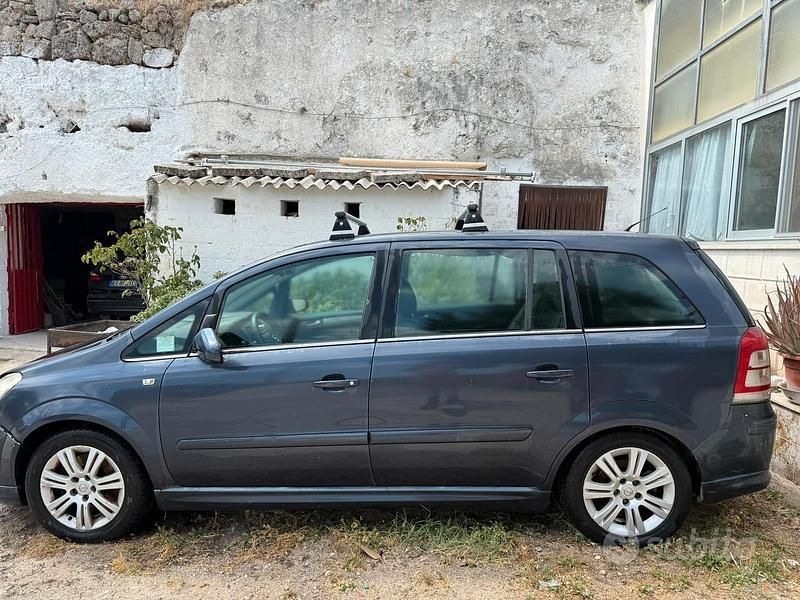 Usata Opel Zafira 2009 Monovolume