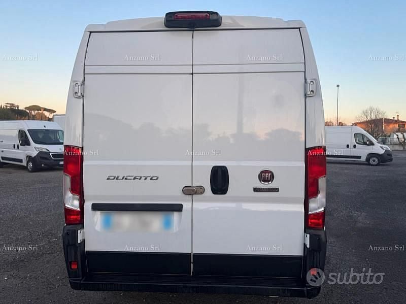 Usata Fiat Ducato 33 140 CV (102 kW) 2021 Furgone