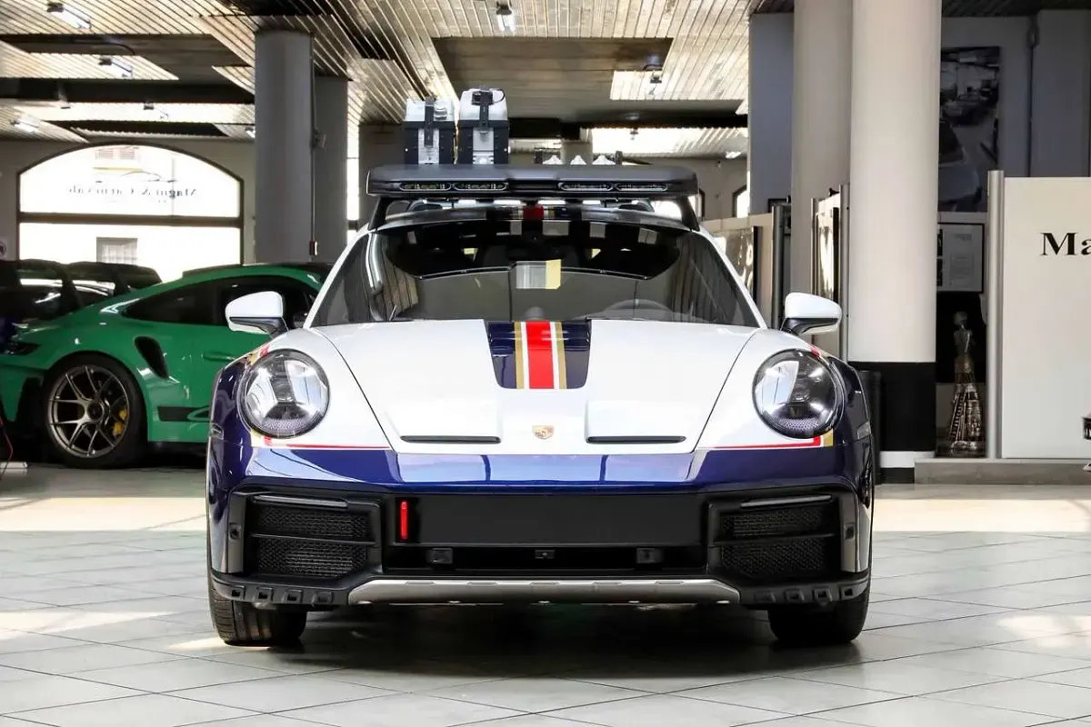 Usata Porsche 911 Dakar Edition 480 CV (353 kW) 2023 Blu genziana/bianco Coupé