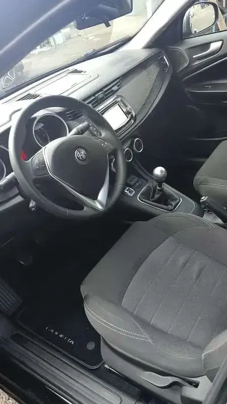 Usata Alfa Romeo Giulietta Exclusive 105 CV (77 kW) 2014 Utilitaria