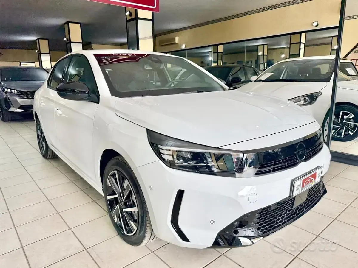 Usata Opel Corsa 101 CV (74 kW) 2025 Bianco Utilitaria