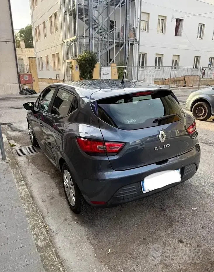Usata Renault Clio IV 75 CV (55 kW) 2018 Berlina