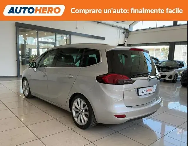 Usata Opel Zafira Tourer Cosmo 120 CV (88 kW) 2015 Argento Monovolume