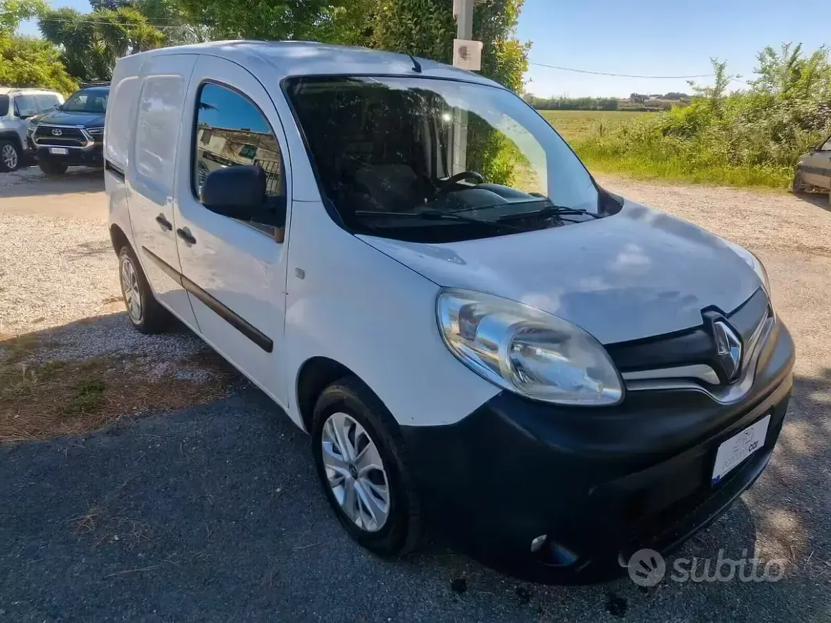 Usata Renault Kangoo 90 CV (66 kW) 2018 Bianco Monovolume