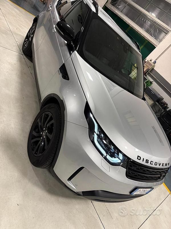 Usata Land Rover Discovery 5 SE 240 CV (176 kW) 2018 Grigio SUV