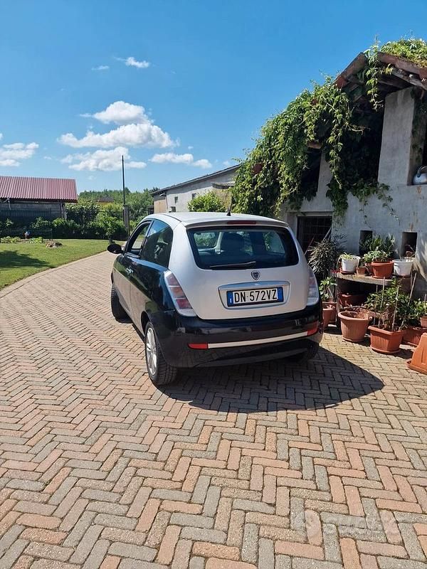 Usata Lancia Ypsilon 2008 Nero Utilitaria
