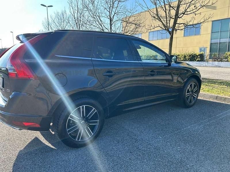 Usata Volvo XC60 Business Edition 150 CV (110 kW) 2017 Nero SUV