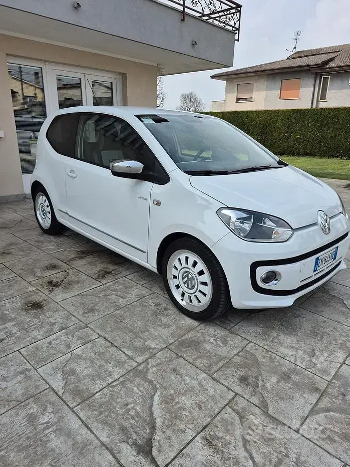 Begagnad VW up! 2012 Halvkombi