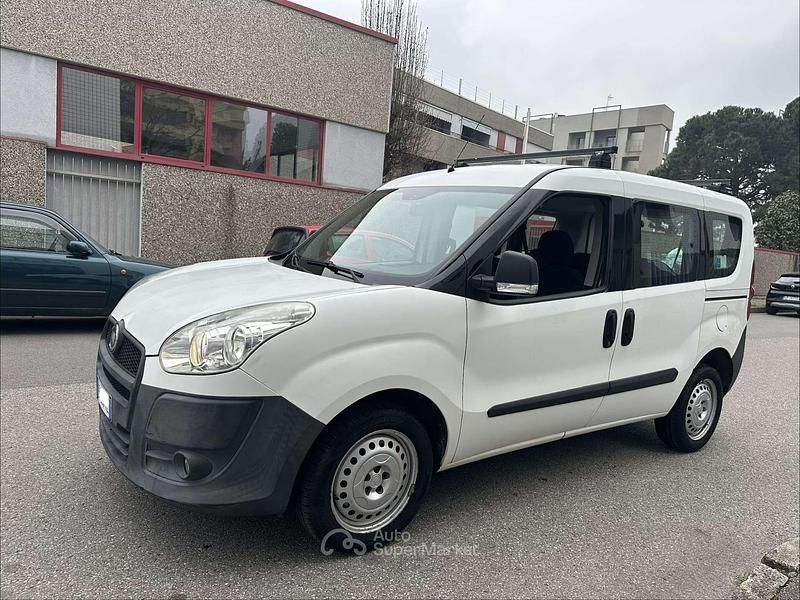 Usata Fiat Doblò Emotion 95 CV (69 kW) 2011 Other Monovolume