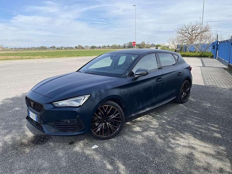 Usata Cupra Leon 150 CV (110 kW) 2024 Berlina