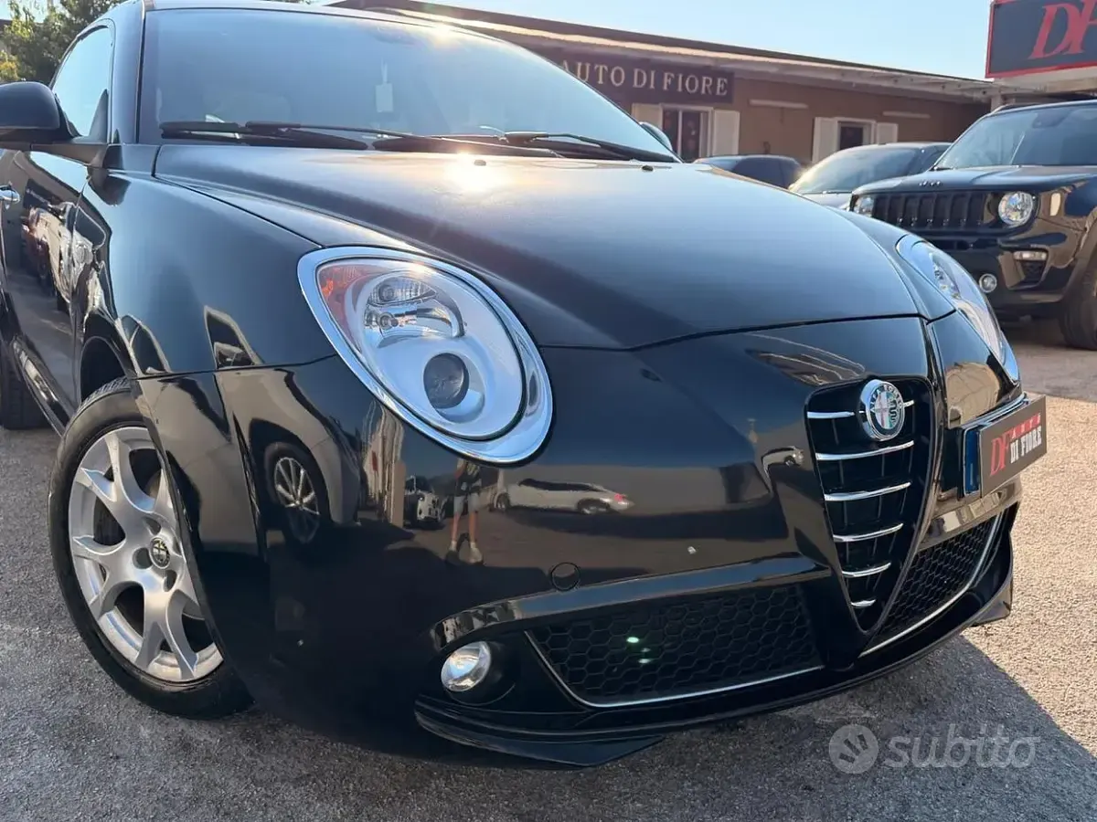 Usata Alfa Romeo MiTo Distinctive 95 CV (69 kW) 2010 Nero Utilitaria