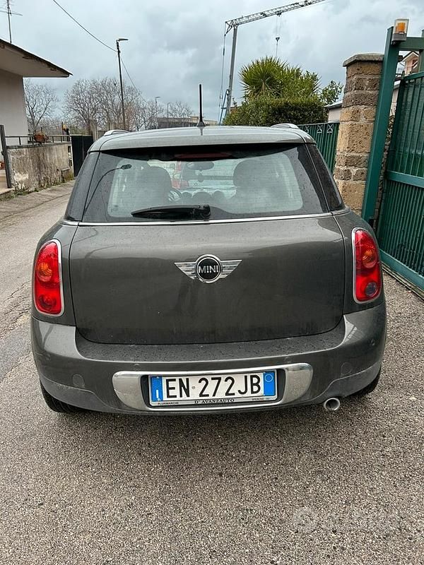 Usata Mini Countryman 90 CV (66 kW) 2012 Grigio SUV