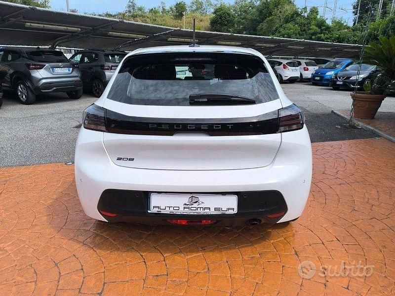 Usata Peugeot 208 Style 75 CV (55 kW) 2024 Bianco Utilitaria