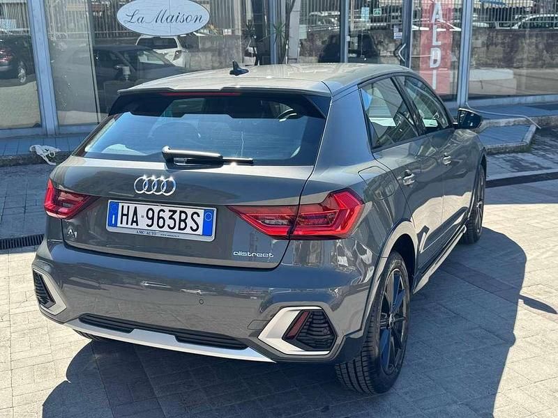 Usata 2024 Audi A1 Business Due volumi | 26.500 € (Buon prezzo) - Immagine 1/4