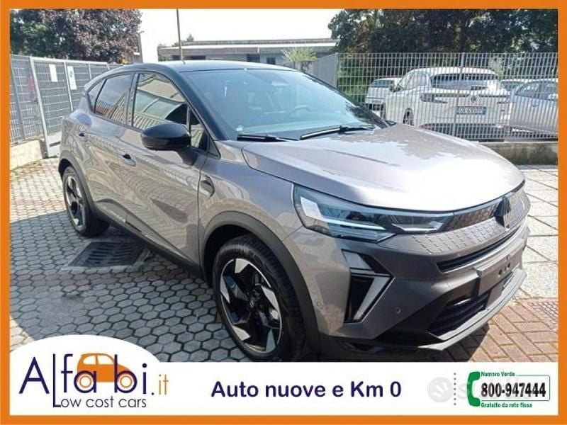Nuova Renault Captur Techno 145 CV (106 kW) 2025 Vari colori SUV
