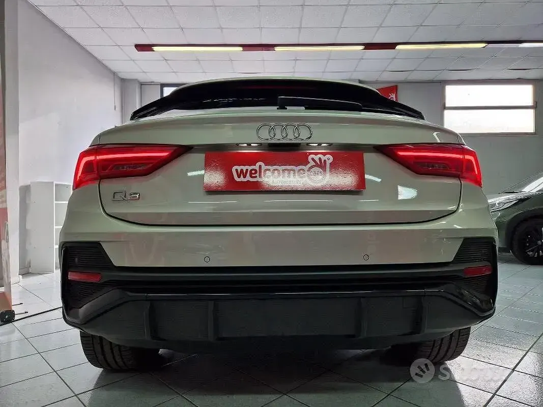 Usata Audi Q3 Sportback S-Line 150 CV (110 kW) 2021 Verde SUV