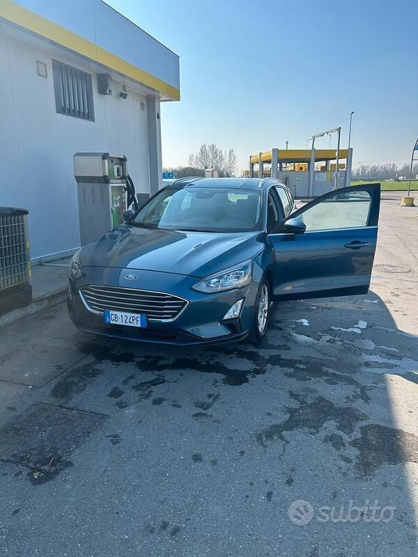 Usata Ford Focus 120 CV (88 kW) 2020 Blu Station wagon