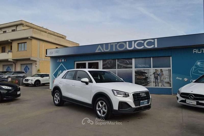 Usata Audi Q2 Business 116 CV (85 kW) 2023 Bianco SUV