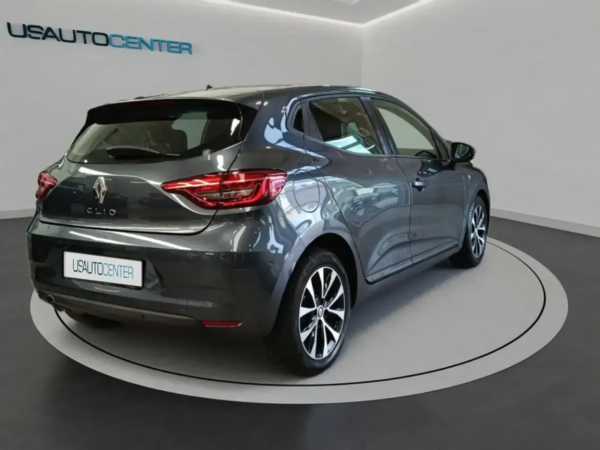 Usata Renault Clio Business 90 CV (66 kW) 2022 Utilitaria