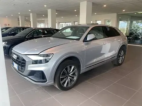 Gebraucht Audi Q8 Sport 286 PS (210 kW) 2019 SUV