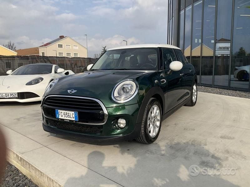 Usata Mini Cooper 136 CV (100 kW) 2016 Verde Utilitaria
