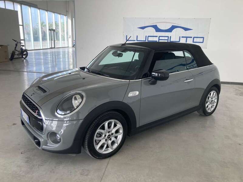 Usata Mini Cooper S Cabriolet Hype 192 CV (141 kW) 2020 Grigio Cabrio