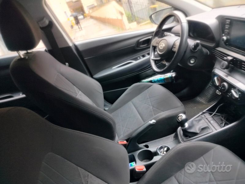 Usata Hyundai Bayon 84 CV (61 kW) 2021 Grigio SUV