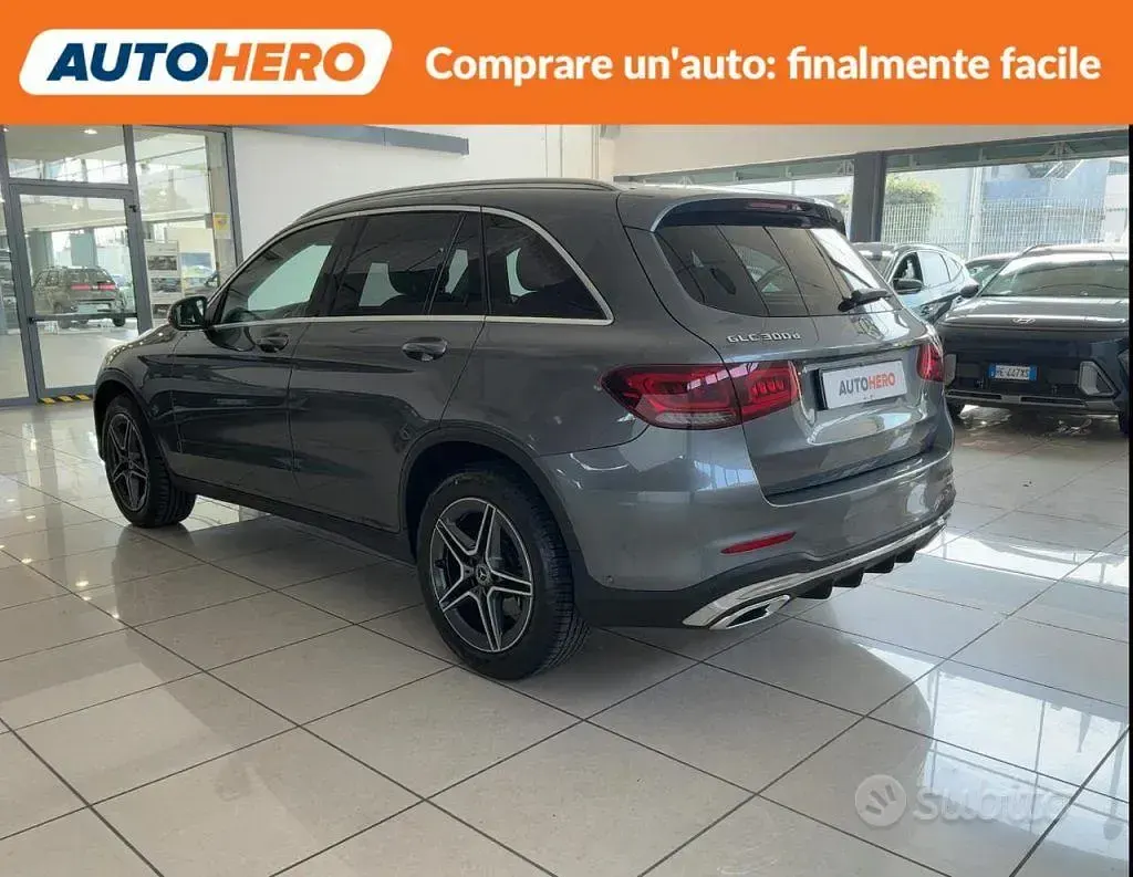 Usata Mercedes GLC300 Premium 245 CV (180 kW) 2021 Grigio SUV