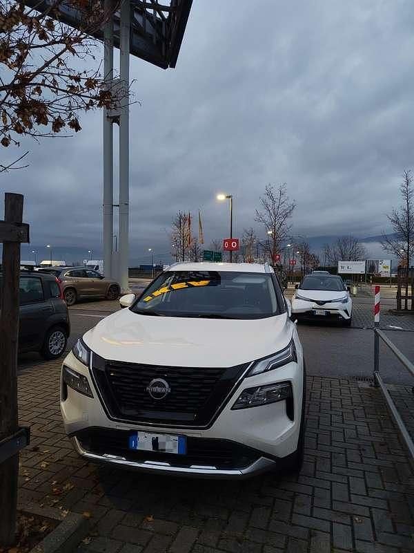 Usata 2024 Nissan X-Trail Tekna SUV | 31.000 € (Ottimo prezzo) - Immagine 1/4