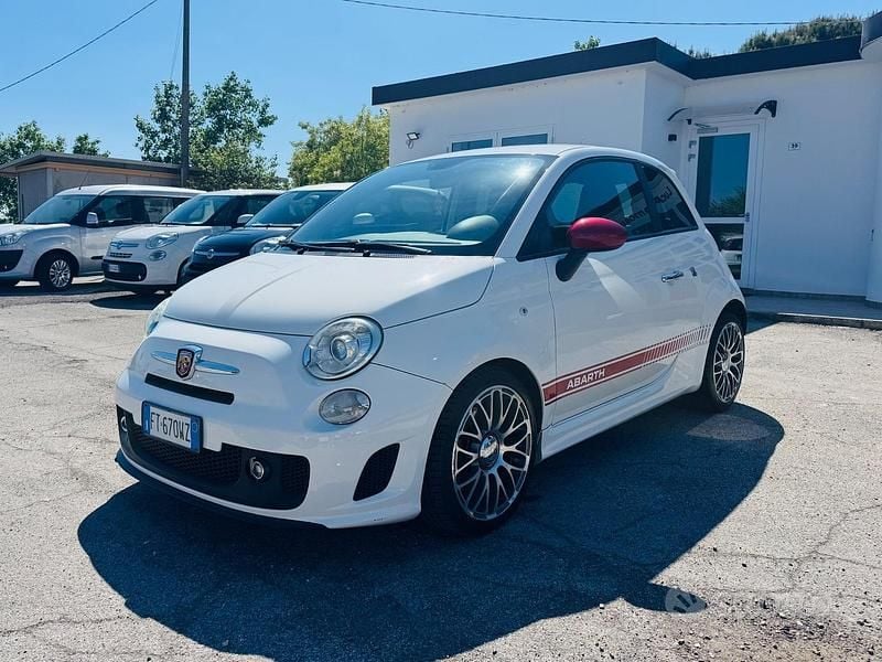 Usata Abarth 500 135 CV (99 kW) 2011 Bianco Berlina