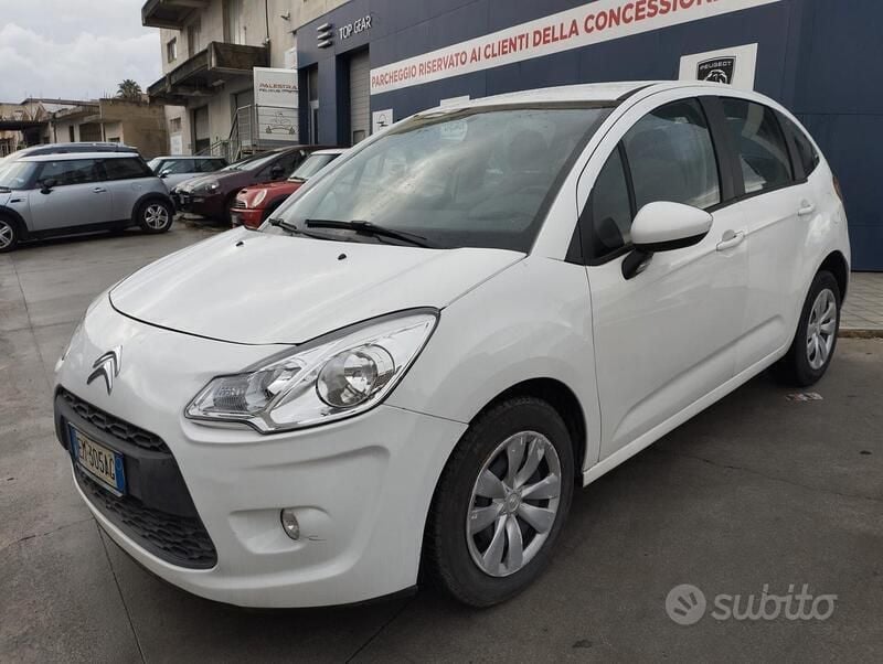 Bianco Usata 2010 Citroën C3 Exclusive Due volumi | 5900 € (Molto cara) - Immagine 1/2