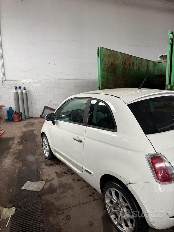 Usata Fiat 500 75 CV (55 kW) 2011 Bianco Berlina
