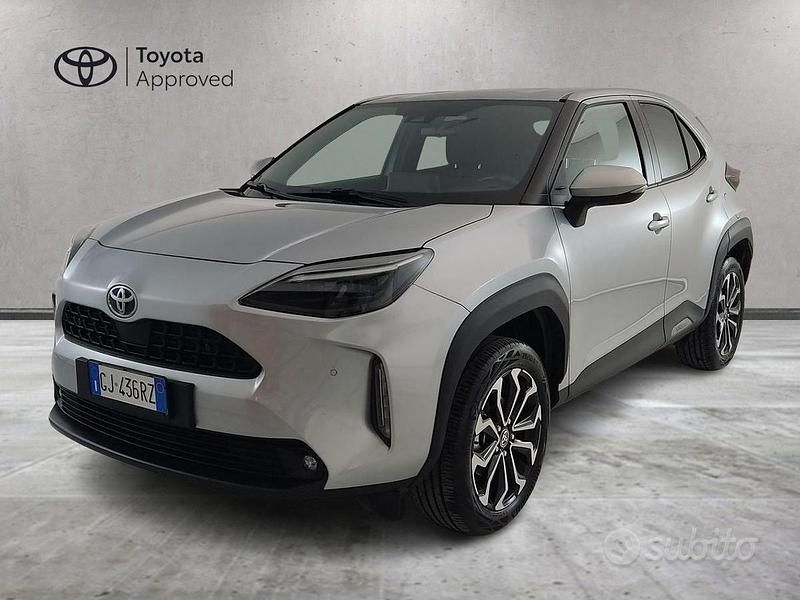 Usata Toyota Yaris Cross Trend 116 CV (85 kW) 2022 Grigio SUV