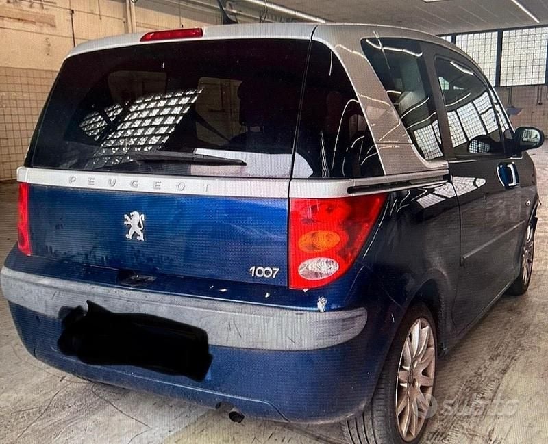 Usata Peugeot 1007 110 CV (80 kW) 2007 Blu Monovolume