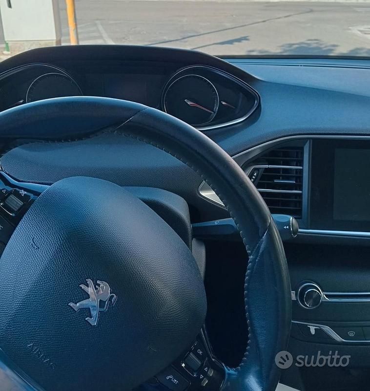 Usata Peugeot 308 Allure 2015 Nero Berlina