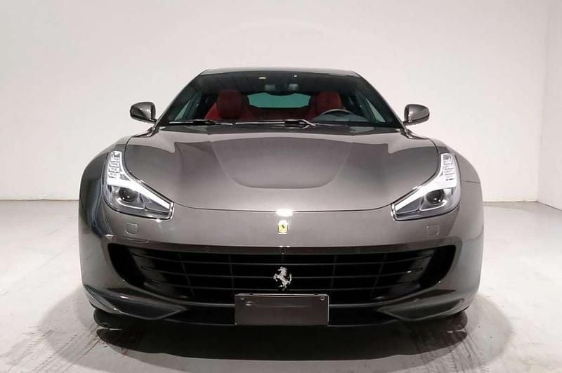 Usata Ferrari GTC4Lusso 689 CV (506 kW) 2017 Grigio Station wagon