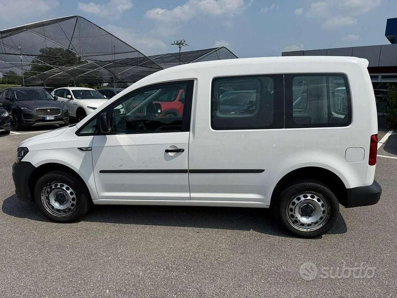 Usata VW Caddy 102 CV (75 kW) 2015 Bianco Monovolume