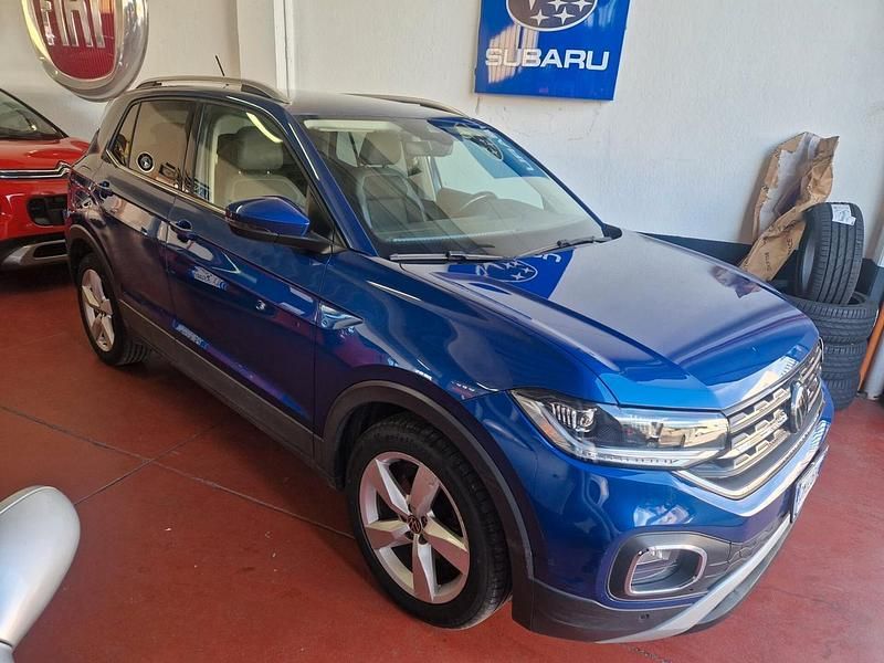 Usado VW T-Cross Style 111 CV (81 kW) 2023 Azul SUV