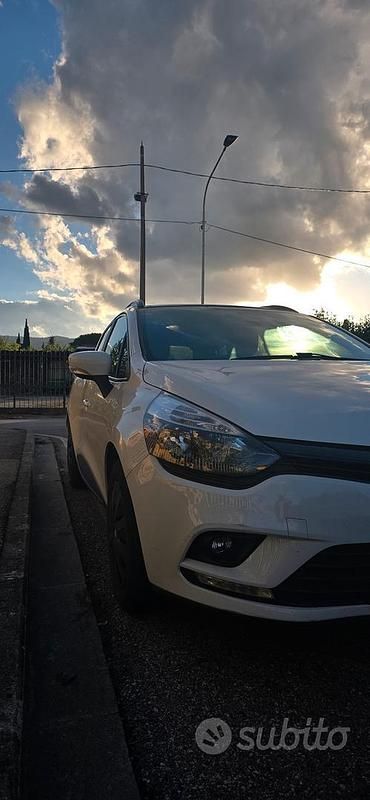 Usata Renault Clio GrandTour 75 CV (55 kW) 2017 Bianco Station wagon