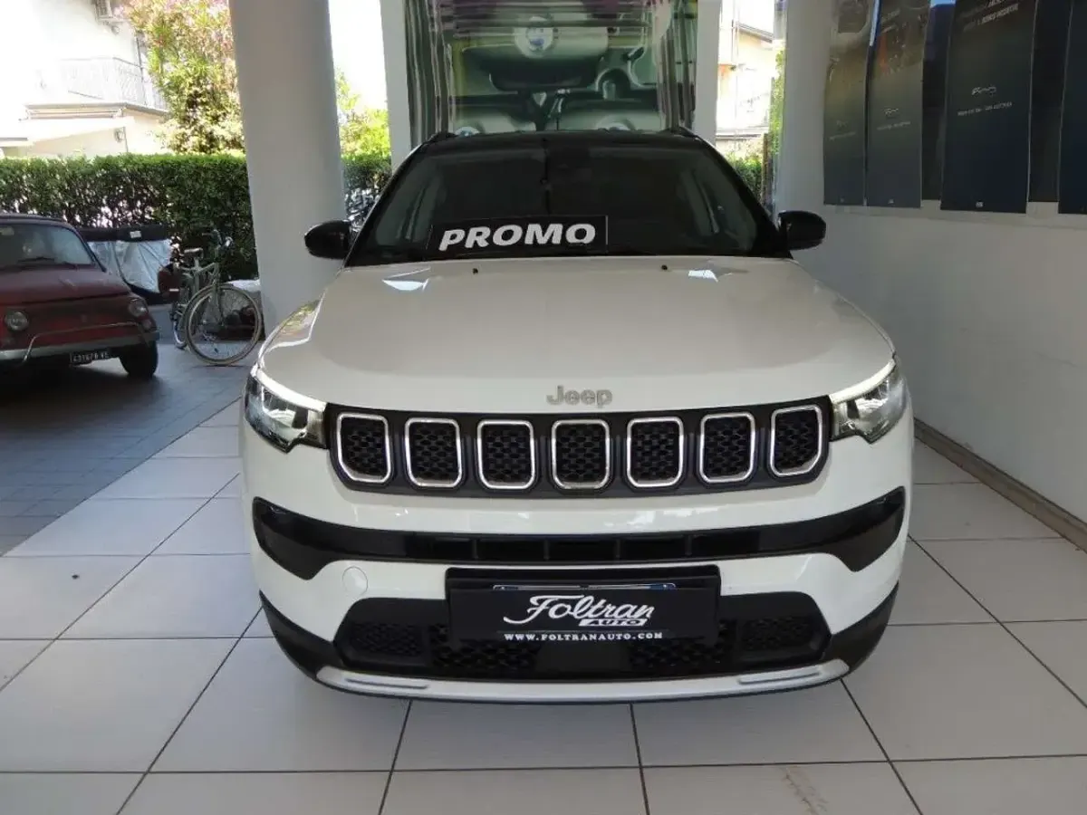 Usata Jeep Compass Limited 131 CV (96 kW) 2023 Bianco/tetto nero SUV