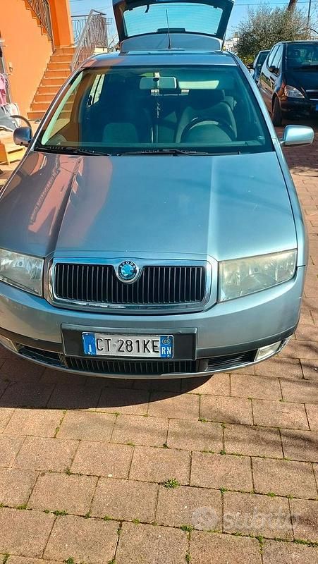 Usata Skoda Fabia 2005 Grigio Berlina