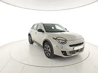 Usata Fiat 600 110 CV (80 kW) 2025 SUV