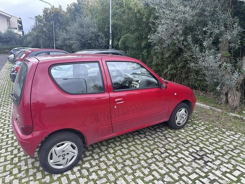 Usata Fiat 600 Active 54 CV (39 kW) 2010 Utilitaria