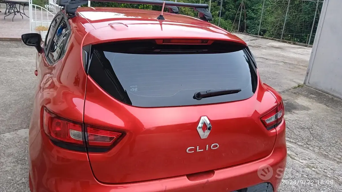 Usata Renault Clio 58 CV (42 kW) 2014 Rosso Berlina