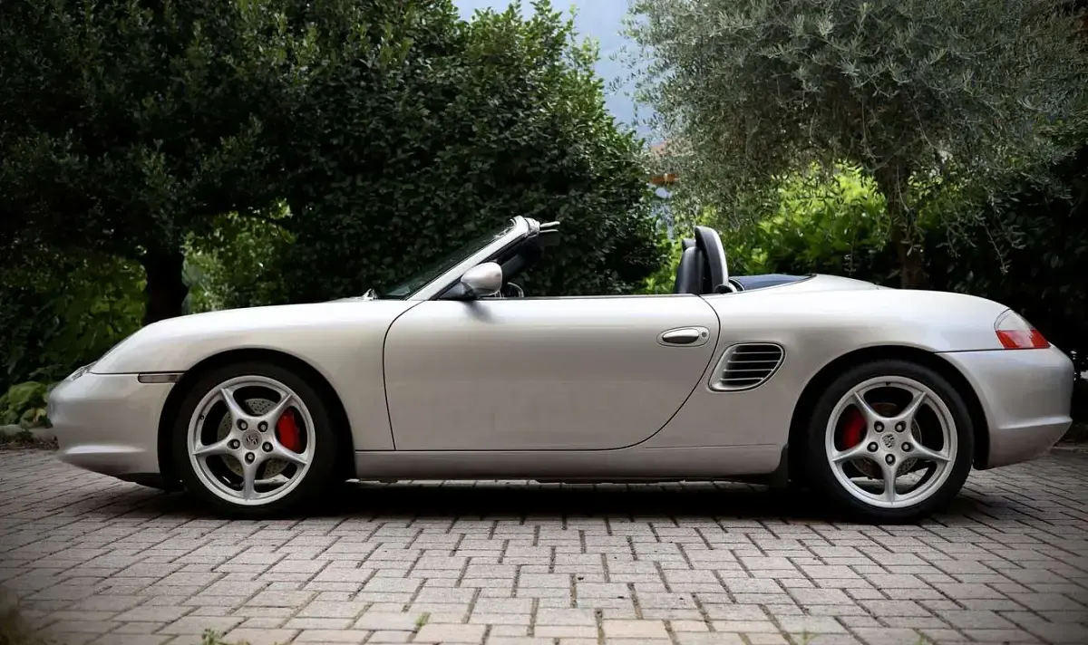 Usata Porsche Boxster 260 CV (191 kW) 2003 Argento Cabrio
