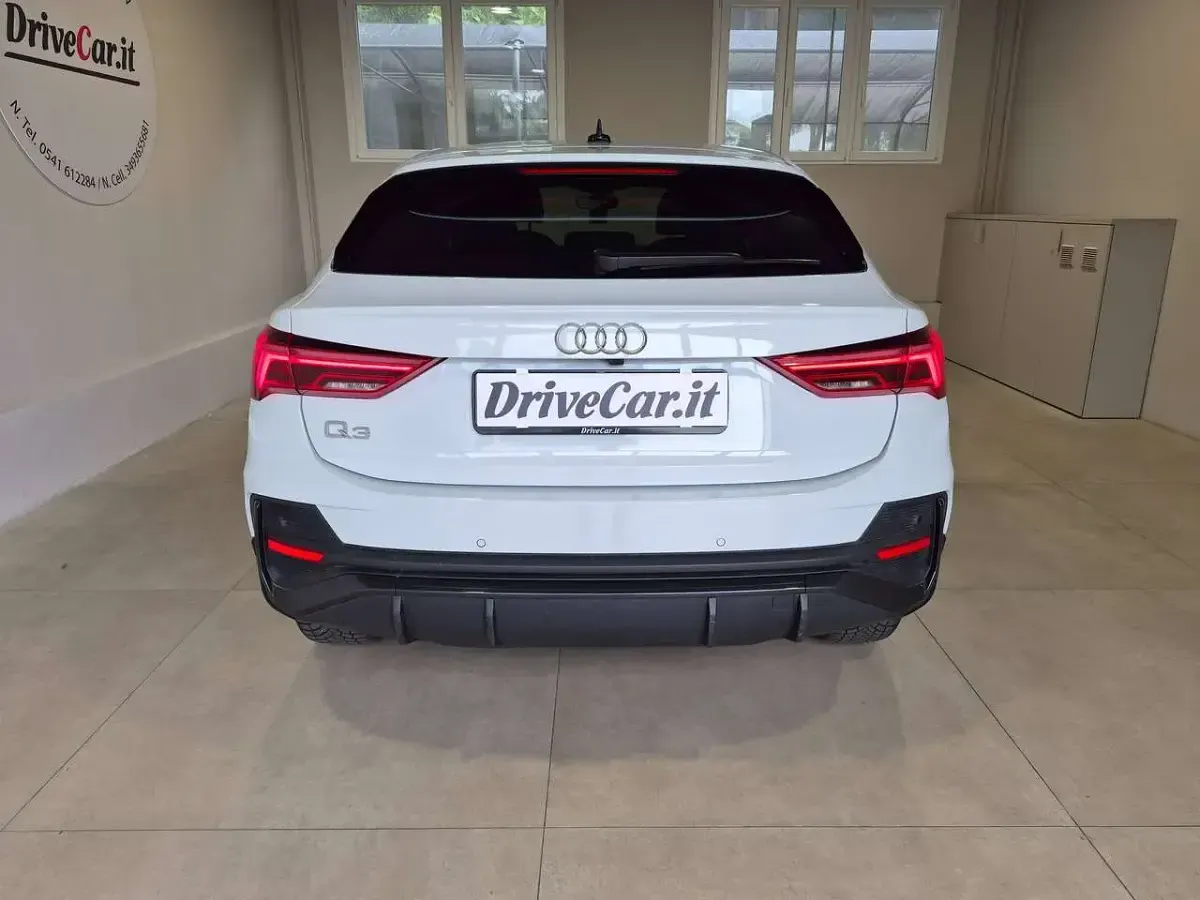 Usata Audi Q3 Sportback Ambiente 150 CV (110 kW) 2023 Ghiacciaio met. SUV