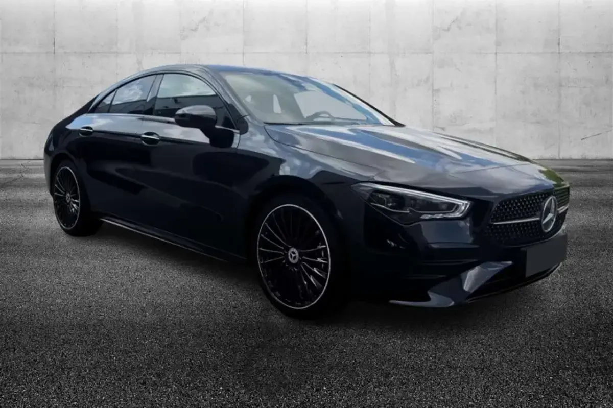 Usata Mercedes CLA200 AMG Line Premium 150 CV (110 kW) 2025 Nero Berlina