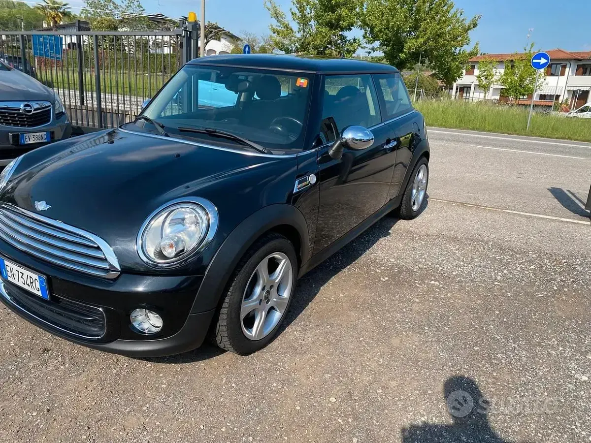 Brugt Mini Cooper 75 HK (55 kW) 2012 Sort Hatchback